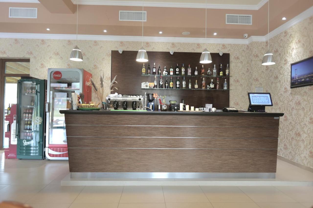 Pensiune Restaurant Liana Mehadija Esterno foto